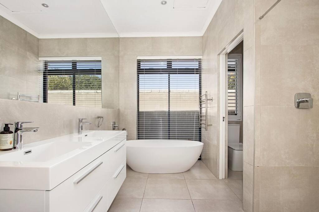Sunset Links 54 Villa